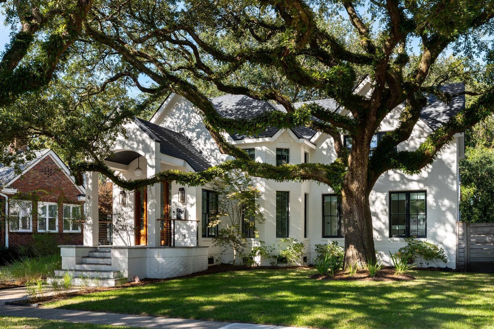 Property Photo:  6 Beverly Road  SC 29407 