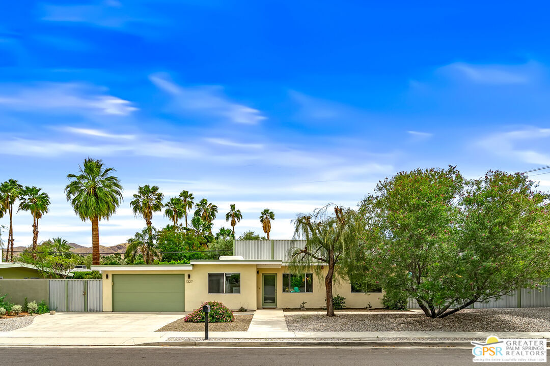 Property Photo:  1327 E San Lucas Rd  CA 92264 