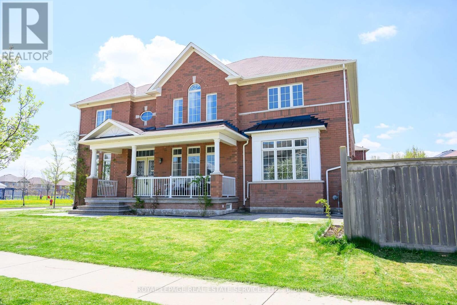 Property Photo:  123 Attridge Crescent  ON L0R 2H7 