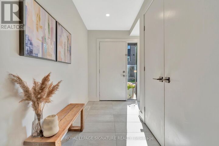 Property Photo:  107 Concession Street 4  ON N1R 0C1 