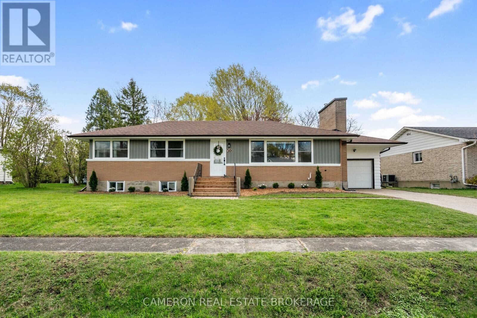 Property Photo:  50 Santa Cruz Drive  ON K0C 1M0 