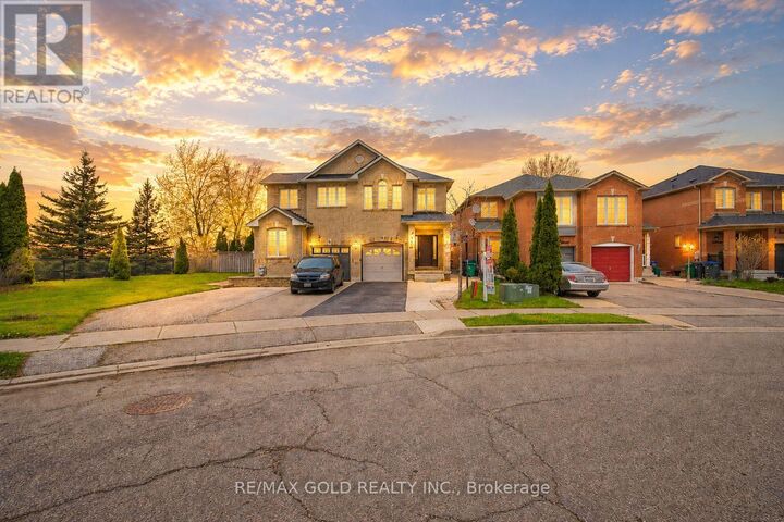 Property Photo:  44 Baha Crescent  ON L7A 2J3 