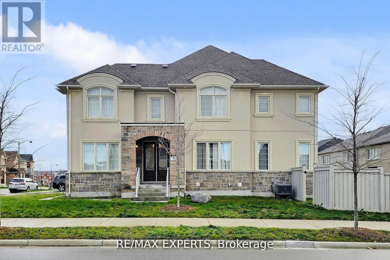 Property Photo:  167 Frederick Pearson Street  ON L9N 0Y8 