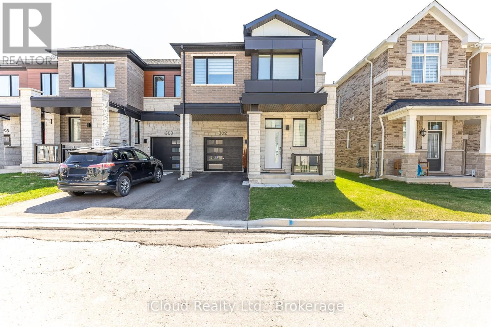 Property Photo:  302 Calla Point  ON L9T 2X5 
