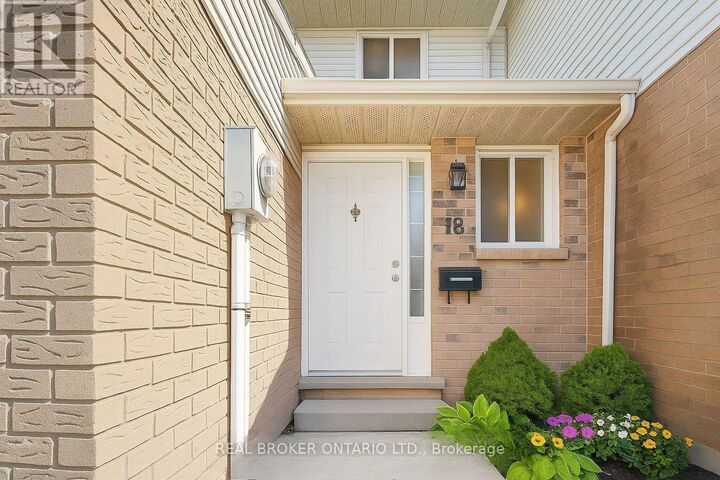 Property Photo:  18 Julie Drive  ON L2V 4L5 