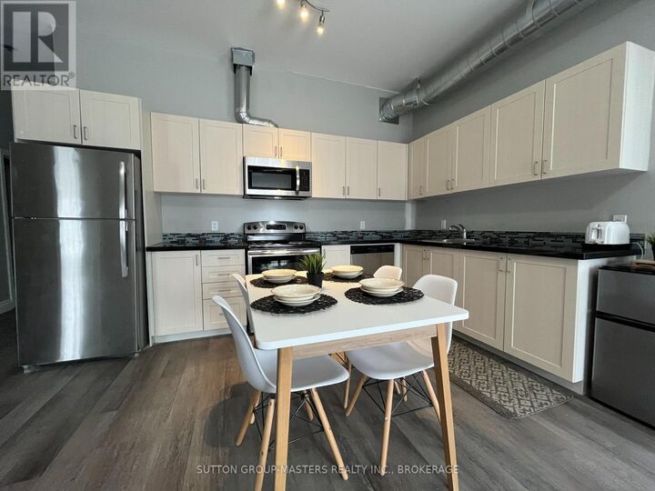 Property Photo:  630 Princess Street 201  ON K7L 1E3 
