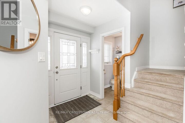 Property Photo:  8 Brownley Lane  ON L0M 1B0 
