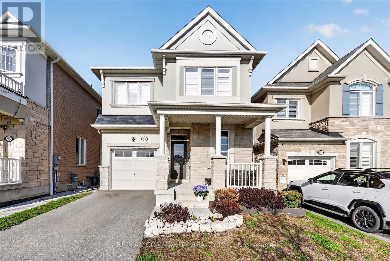 Property Photo:  2725 Sapphire Drive  ON L1X 0G3 