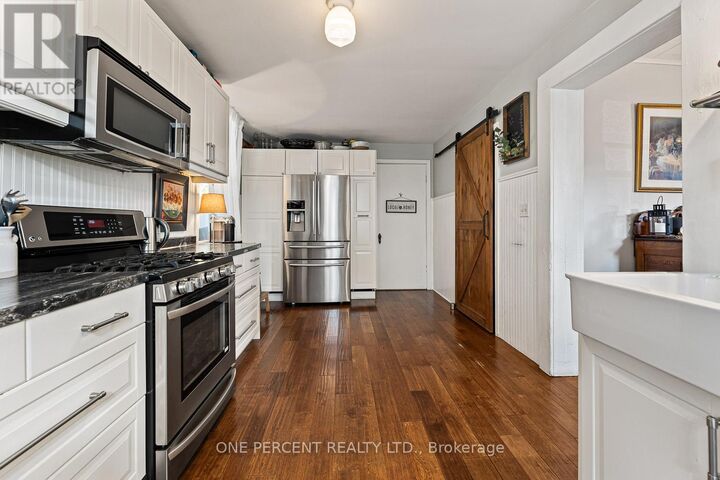 Property Photo:  3 Bird Avenue  ON L6V 1K8 