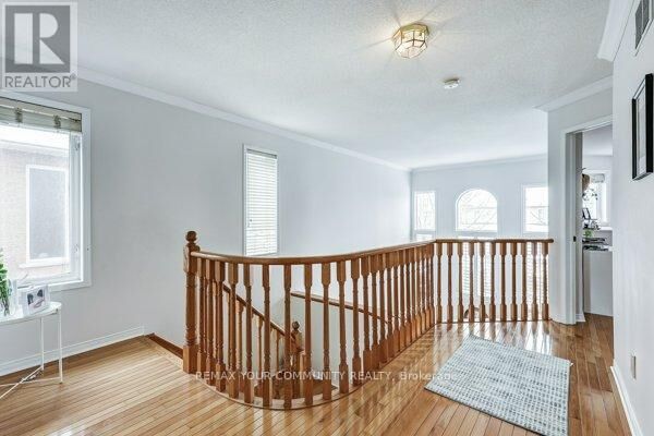 Property Photo:  14 Colonial Crescent  ON L4E 3W1 