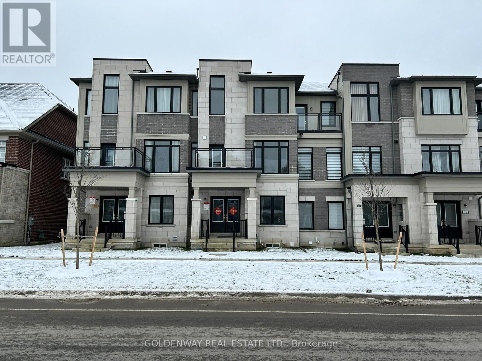 Property Photo:  69 William F Bell Parkway  ON L4S 0K1 