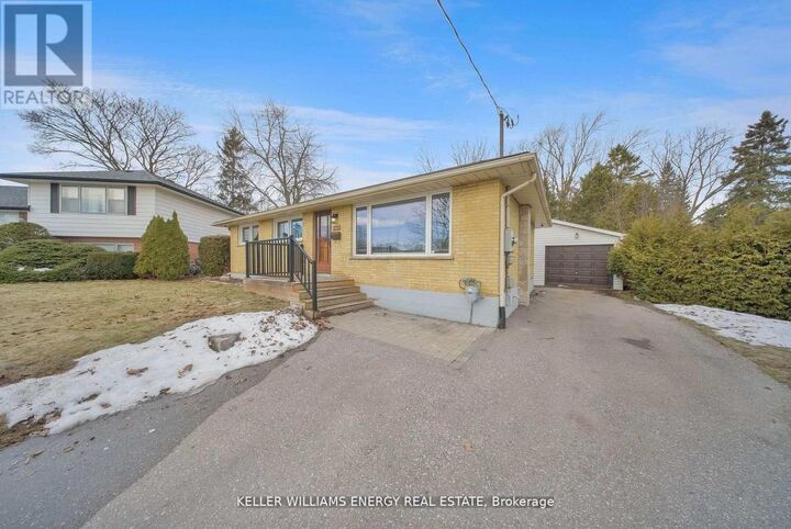 Property Photo:  372 Garden Court  ON L1J 3E4 