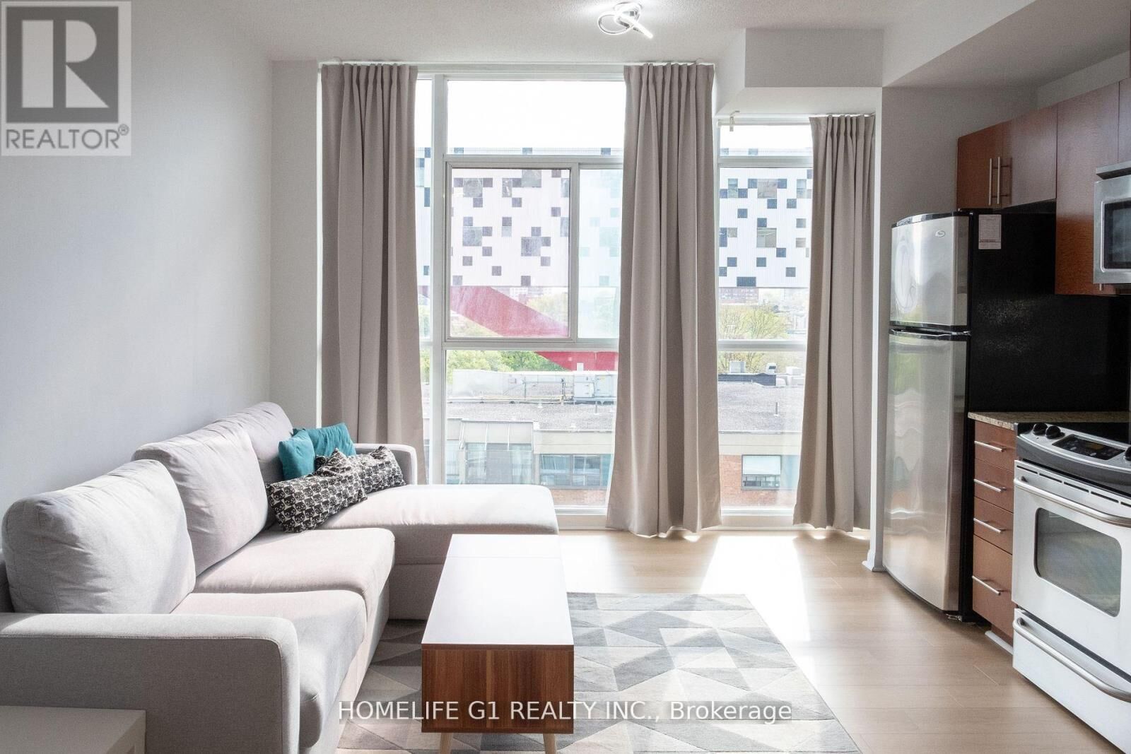 Property Photo:  96 St Patrick Street 1014  ON M5T 1V2 