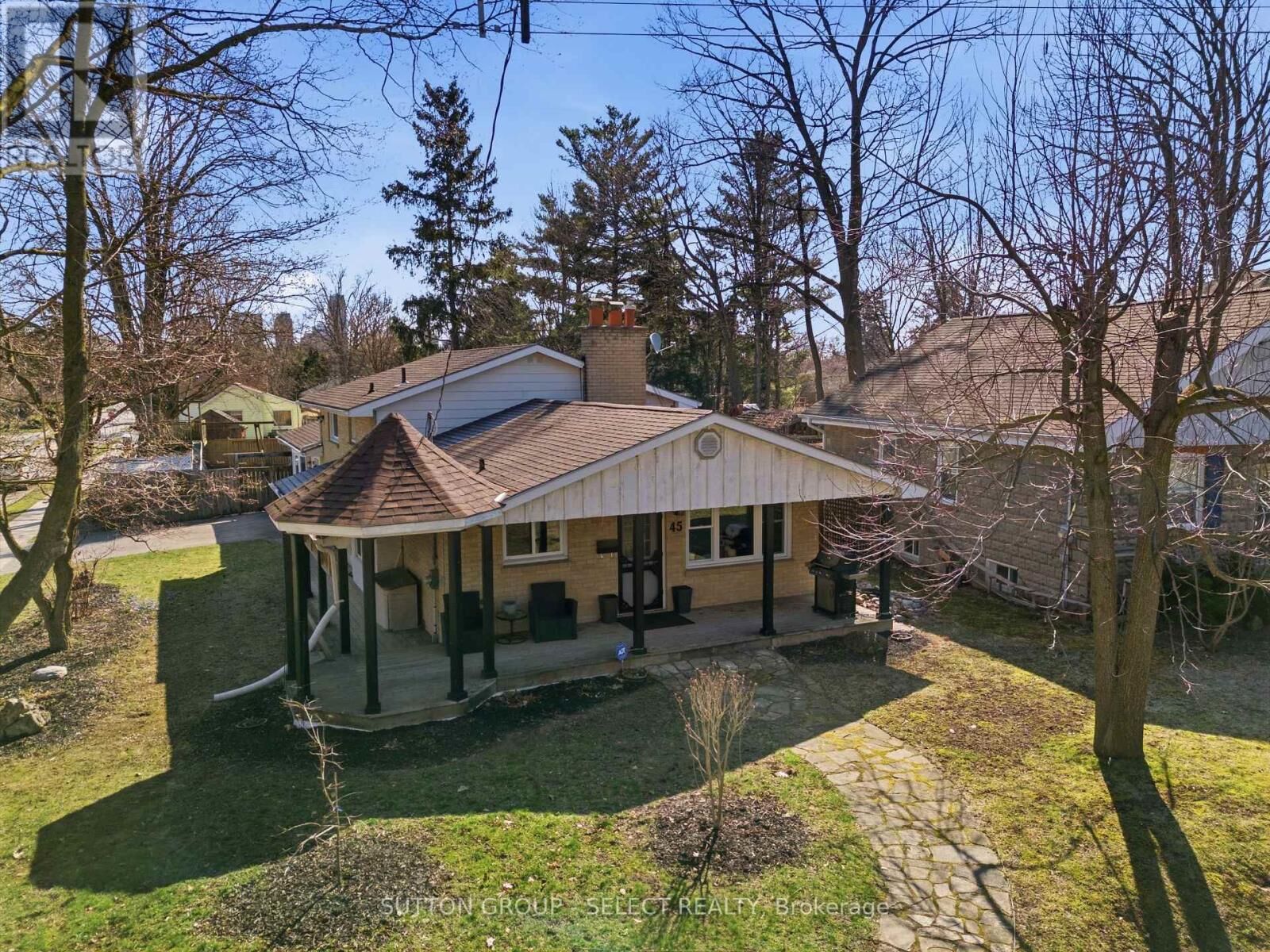 Property Photo:  45 Upper Avenue  ON N6H 2L5 