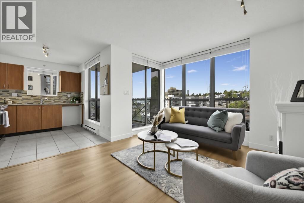 Property Photo:  850 Royal Avenue 903  BC V3M 1A6 