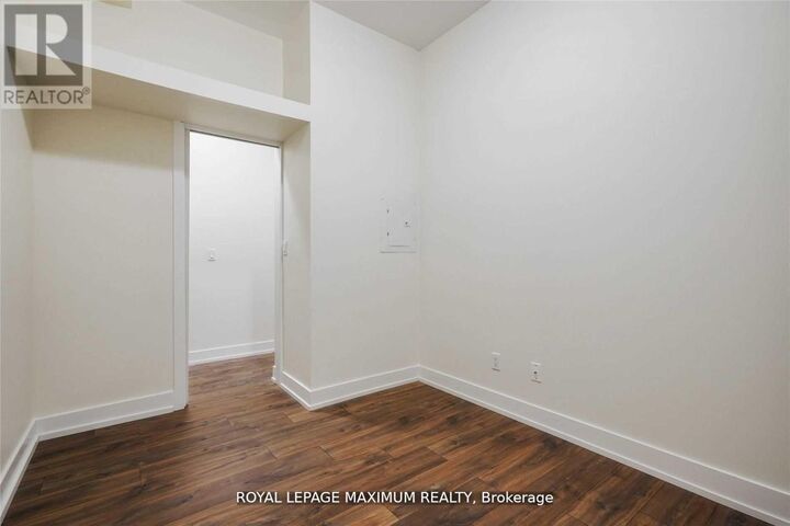 Property Photo:  278 Buchanan Drive East 122E  ON L3R 6J1 