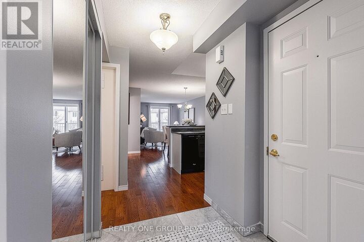 Property Photo:  31 Petra Way 2  ON L1R 0A7 