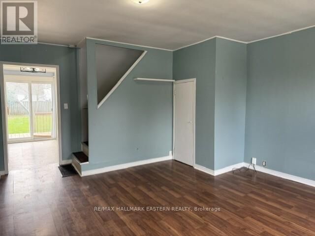 Property Photo:  5 George Street East  ON K9V 1W2 