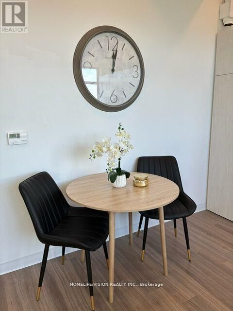 Property Photo:  120 Huron Street 526  ON N1E 5L7 