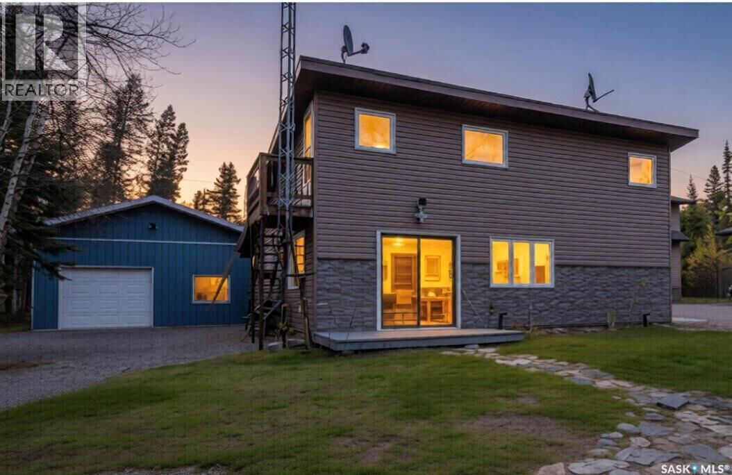 Property Photo:  903 Balsam Street  SK S0J 3E0 