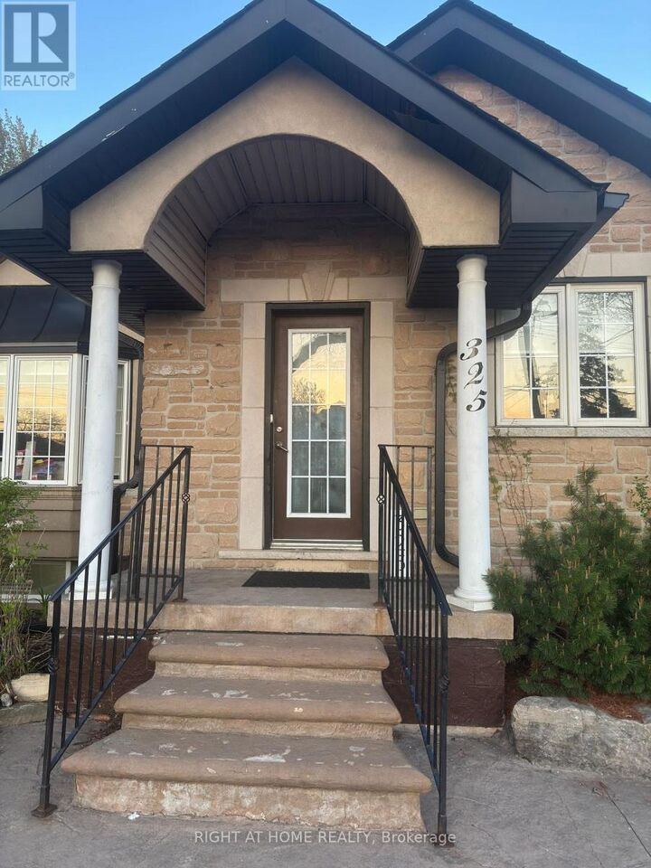 Property Photo:  325 East 45th Street Main  ON L8T 3K9 