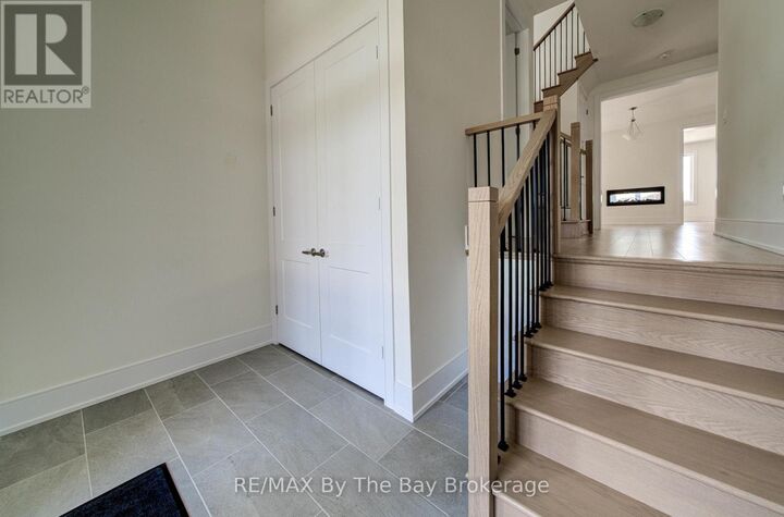 Property Photo:  63 Rosanne Circle  ON L9Z 0M8 