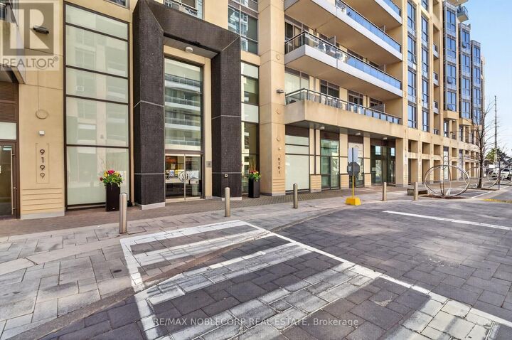 Property Photo:  9199 Yonge Street North 102se  ON L4C 1H7 