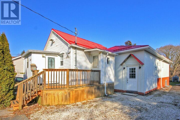 Property Photo:  146 Emerson Avenue  ON N5Z 3L6 