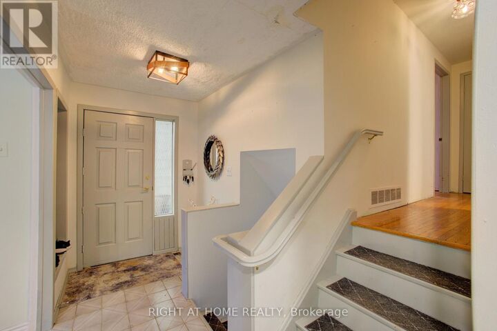 Property Photo:  30 Parkview Drive  ON L9W 1T3 