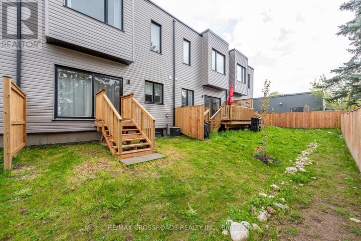 Property Photo:  416 Dundas Street South 16  ON N1T 0E6 