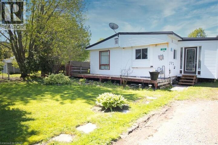 Property Photo:  252 Queen Street  ON N0P 1T0 