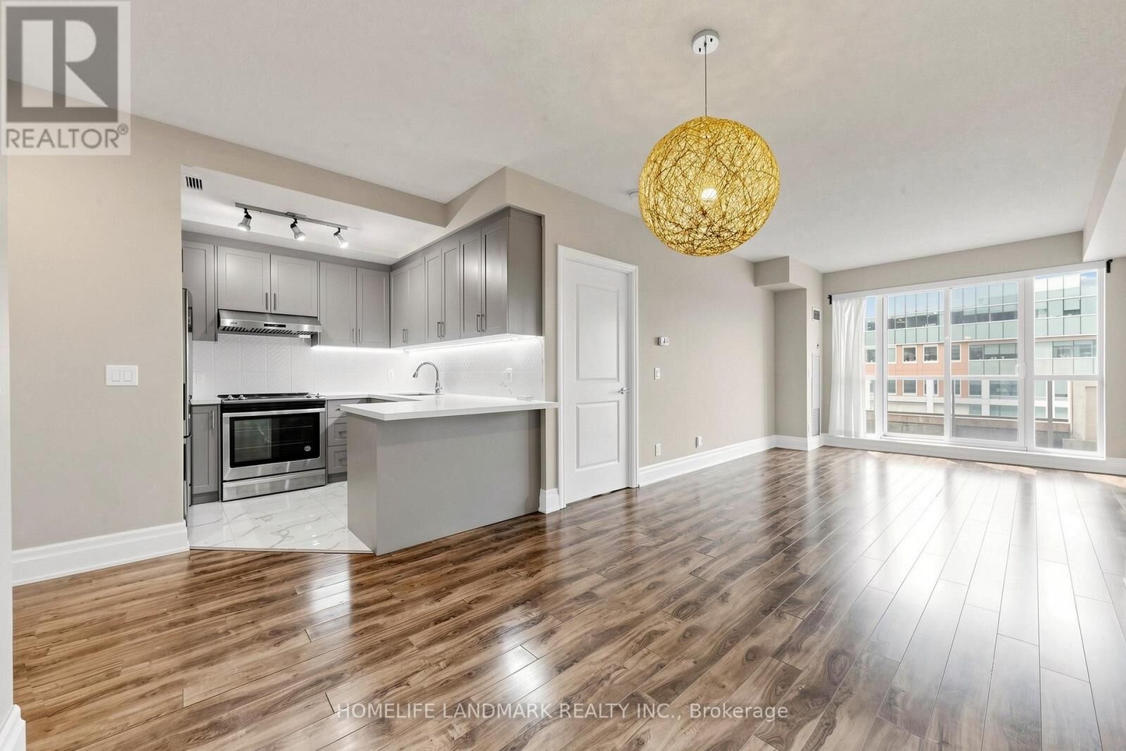 Property Photo:  21 Upper Duke Crescent 314B  ON L6G 0B7 