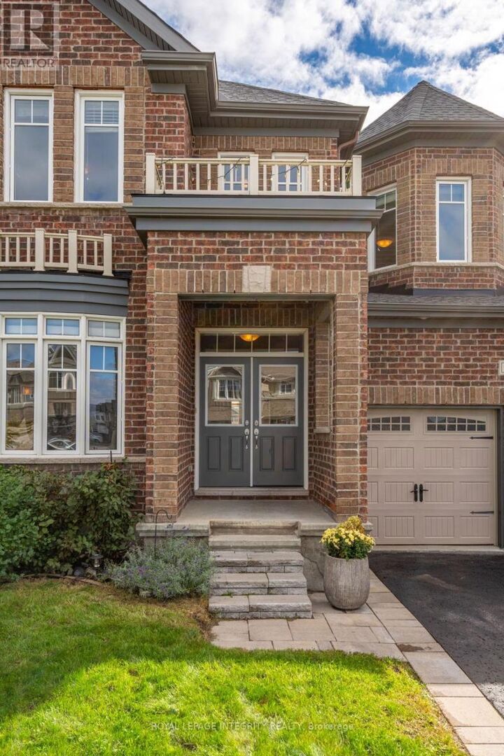Property Photo:  367 Andalusian Crescent  ON K2V 0C3 