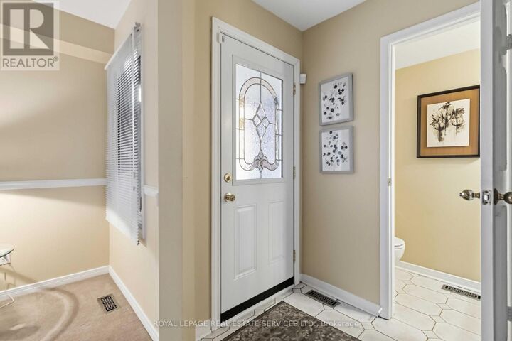 Property Photo:  550 Petawawa Crescent  ON L4Z 2N3 