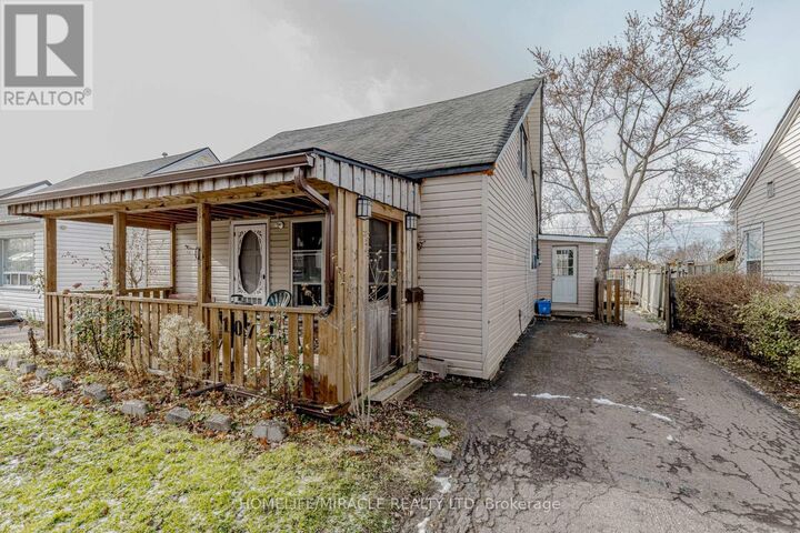 Property Photo:  107 Dover Road  ON L3B 2V1 