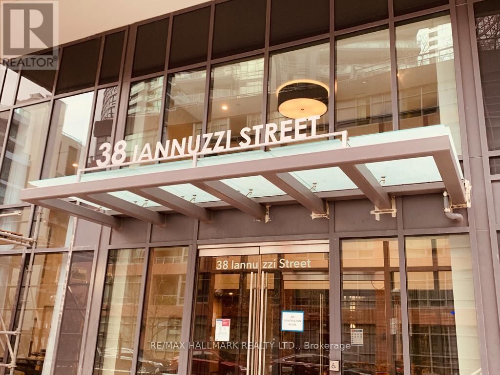 Property Photo:  38 Iannuzzi Street 803  ON M5V 0S2 