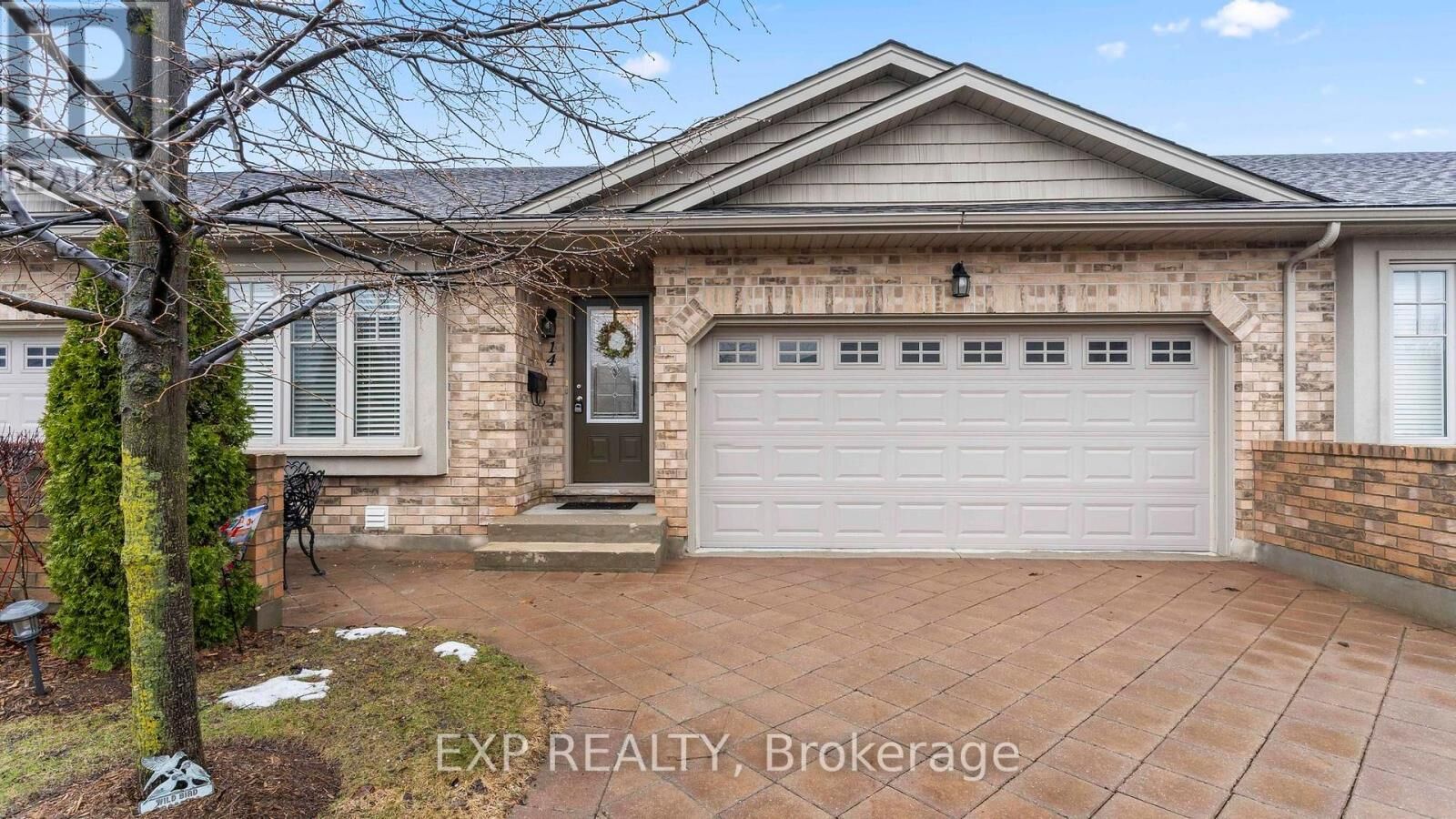 Property Photo:  2100 Denview Avenue 14  ON N6G 0J5 