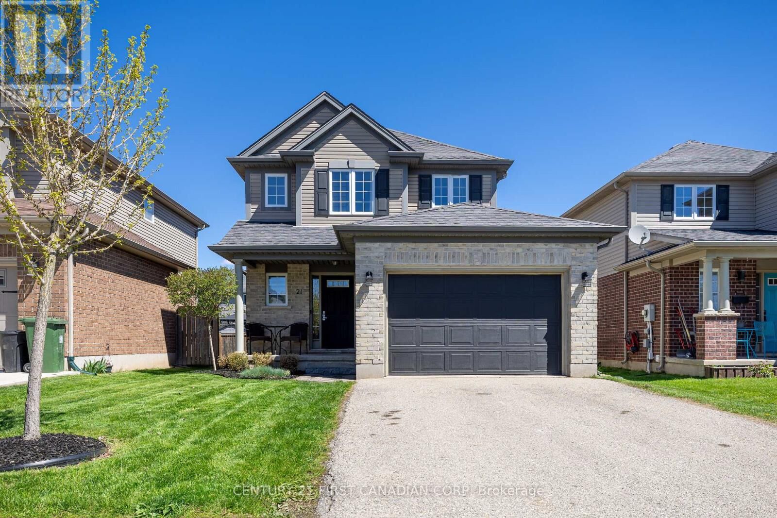 Property Photo:  21 Pear Tree Avenue  ON N5R 0B5 