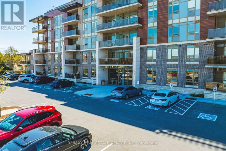 Property Photo:  34 Norman Street 111  ON N3R 2Y1 