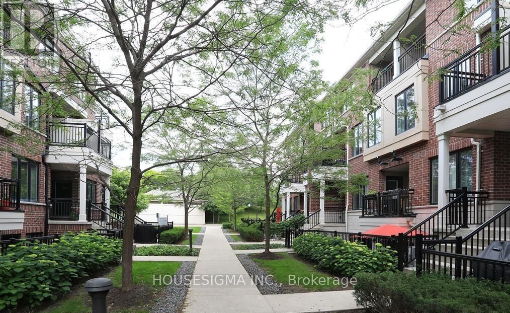 Property Photo:  40 Carnation Avenue 122  ON M8V 0B8 