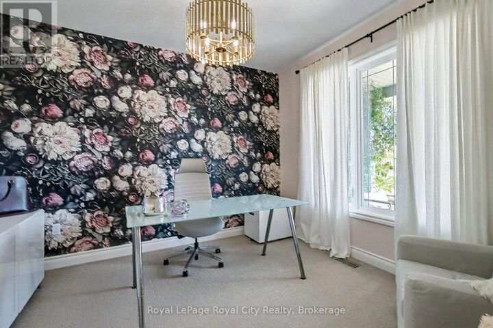 Property Photo:  8 Zaduk Place  ON N1G 0A7 