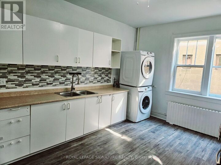 Property Photo:  3775 Lake Shore Boulevard South Upper  ON M8W 1R1 