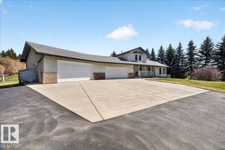 Property Photo: 19A 53327 RR 15 NW AB T7Y 0C3