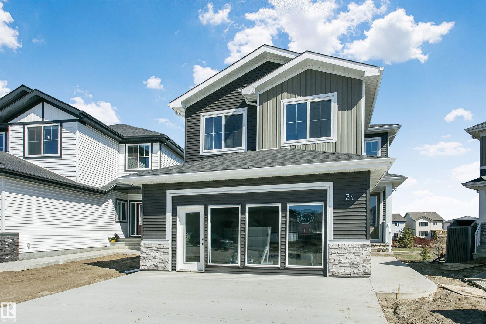 Property Photo:  34 Harley Way  AB T7X 0X4 