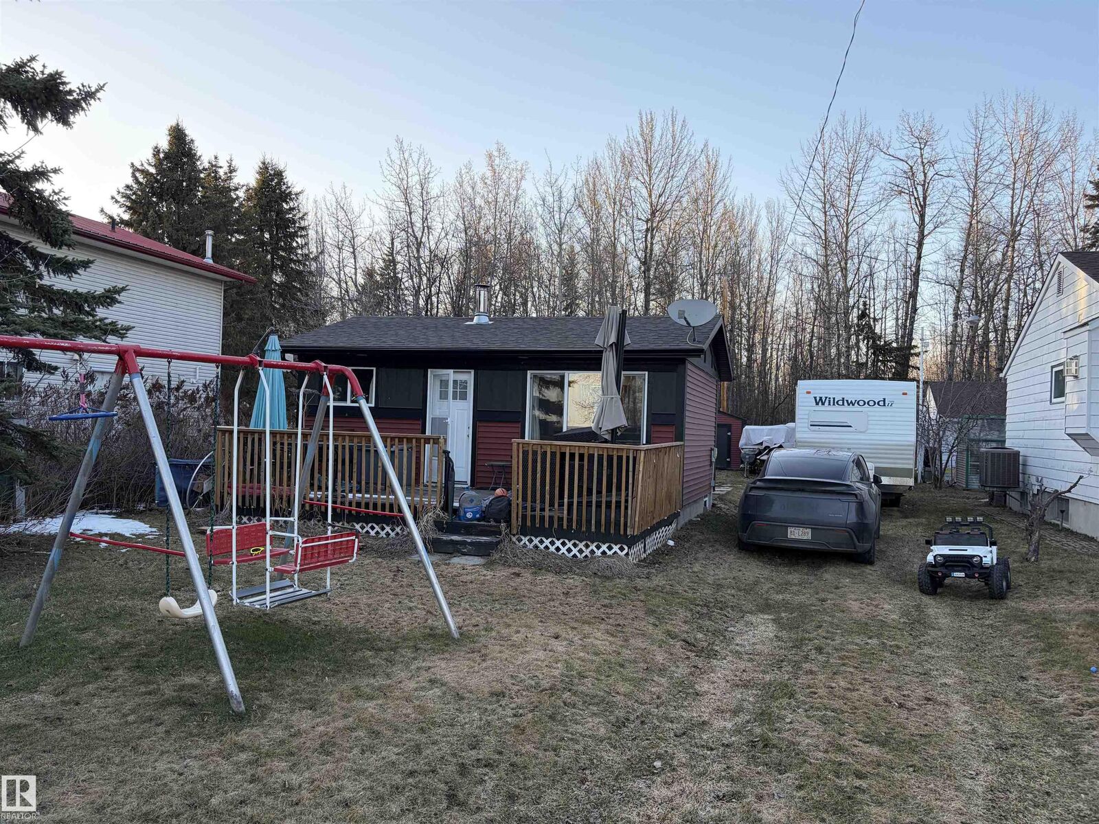 Property Photo:  47436 Rge Rd 200  AB T0C 2C0 