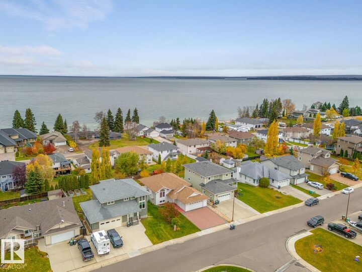 Property Photo:  808 26 Street  AB T9M 1X8 
