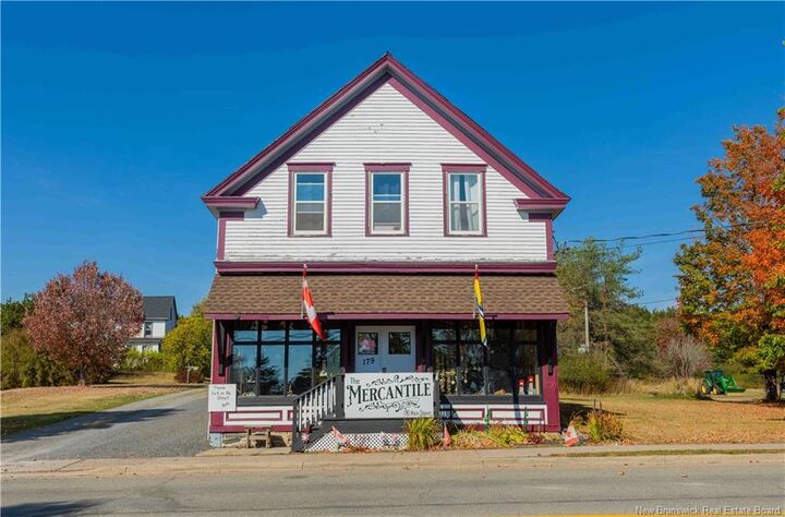 179 Main Street — photo 1