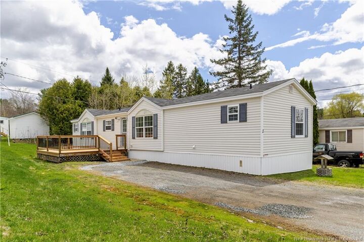 Photo de la propriété:  2 Veinot Street  NB E3B 6T3 