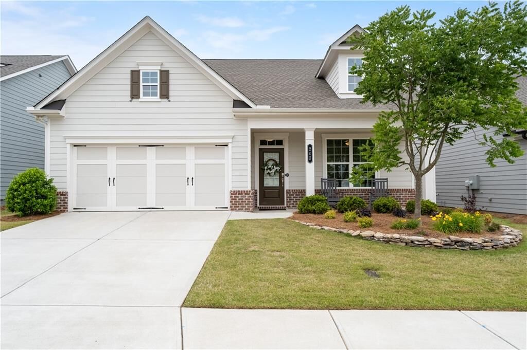 Property Photo:  242 Hickory Bluffs Parkway  GA 30114 