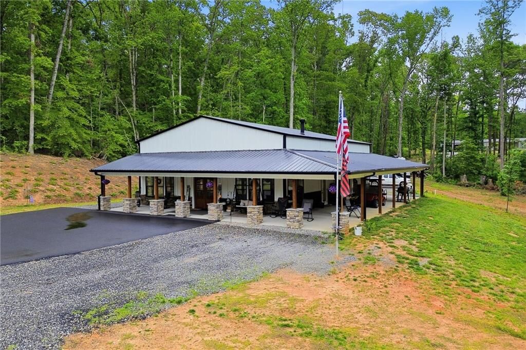 Property Photo:  580 Eagles Perch Road  GA 30107 
